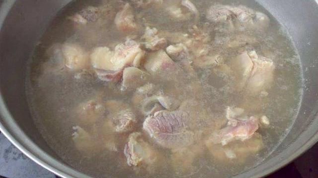 羊汤|煮一锅纯正的羊汤怎么煮？