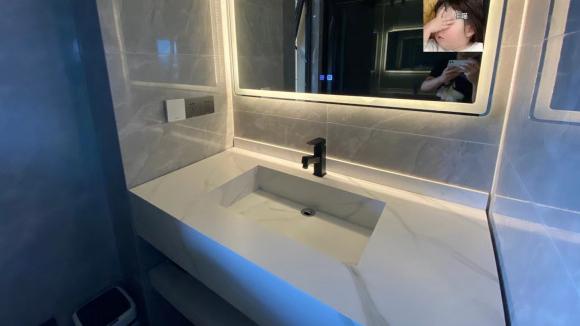 新房装了5个月，效果漂亮又大气，客厅不装电视，装了投影仪