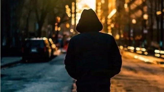 心理苏庸子|心理学家：为什么内向的人不喜欢社交？为了保护自己