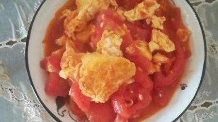 鸡蛋|成本不超过五元的一道家常菜，有什么推荐？