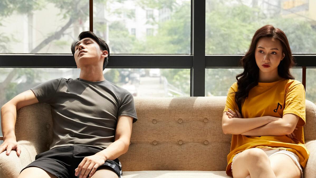 倪密心理学|凤凰男：我妹必须来家住，这个家我做主，我：请你也搬走，我不送