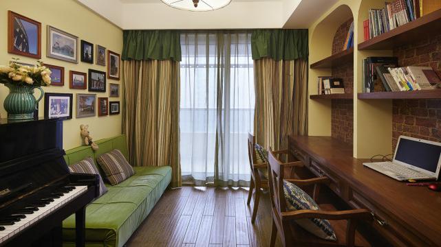 124平三居室明快光鲜，展现美式复古张弛有度的强大气场