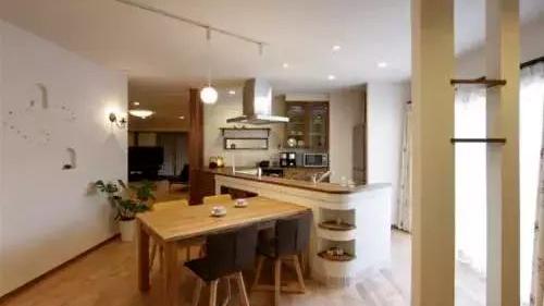 为什么日本房子都不铺瓷砖？内行人道出内情，后悔我家装早了！