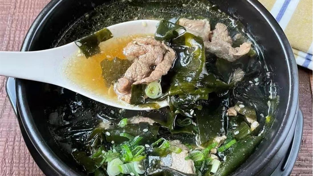 海带|入冬后，不管有钱没钱，多给家人喝这汤，老少皆宜，补钙长个头
