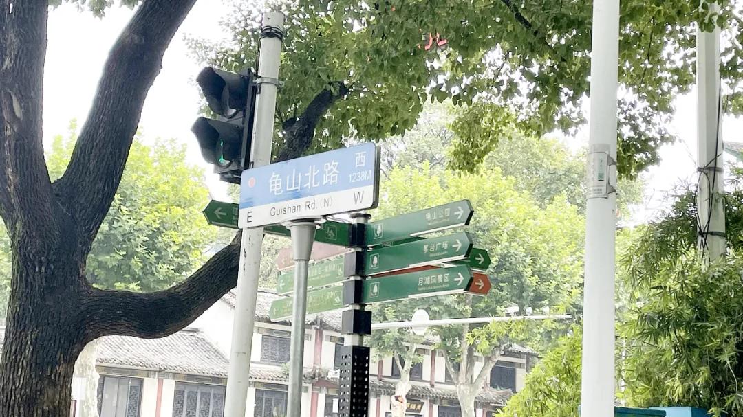 周新聊情|精致武汉墙面涂鸦彰显人文风情，街头可偶遇艺术馆