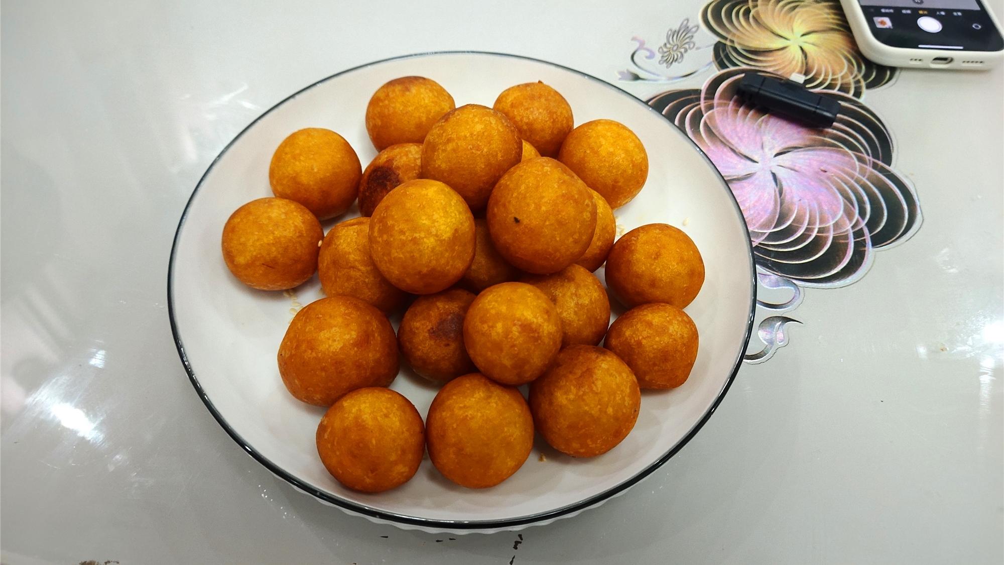 红薯丸子|零失败的“家庭版红薯丸子”金黄酥脆软糯香甜，非常好吃！