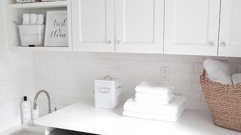 洗衣机+烘干机并排放的5种样式，功能只多不少，收纳却一丝没耽误