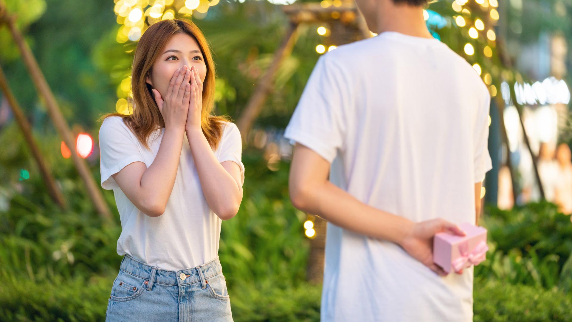 说爱|吸引力法则：两个人会不会发生爱情关系，一切早已注定