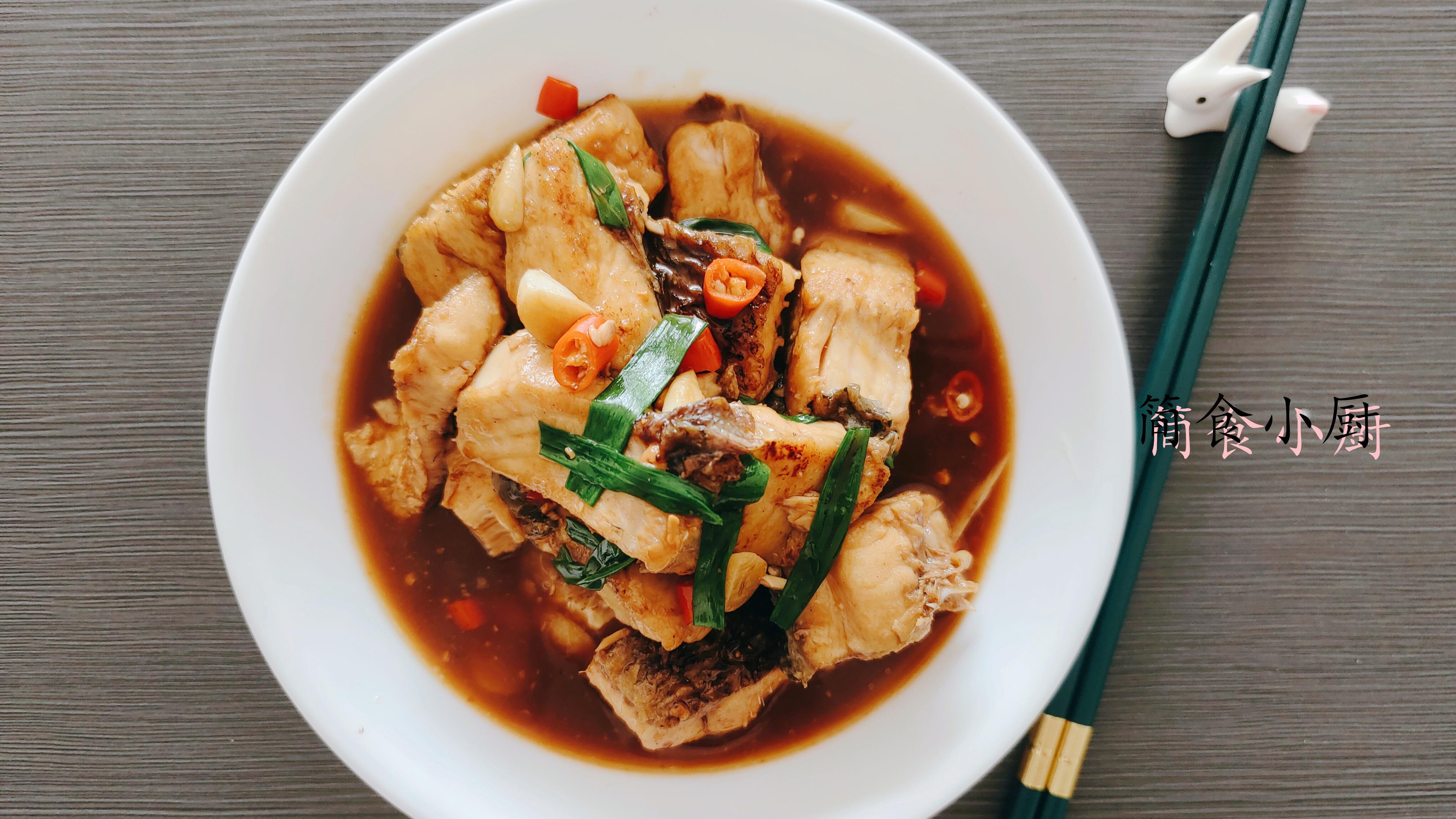 草鱼|草鱼这样做太香了，肉质嫩而不腻，鲜香美味，上桌就抢光