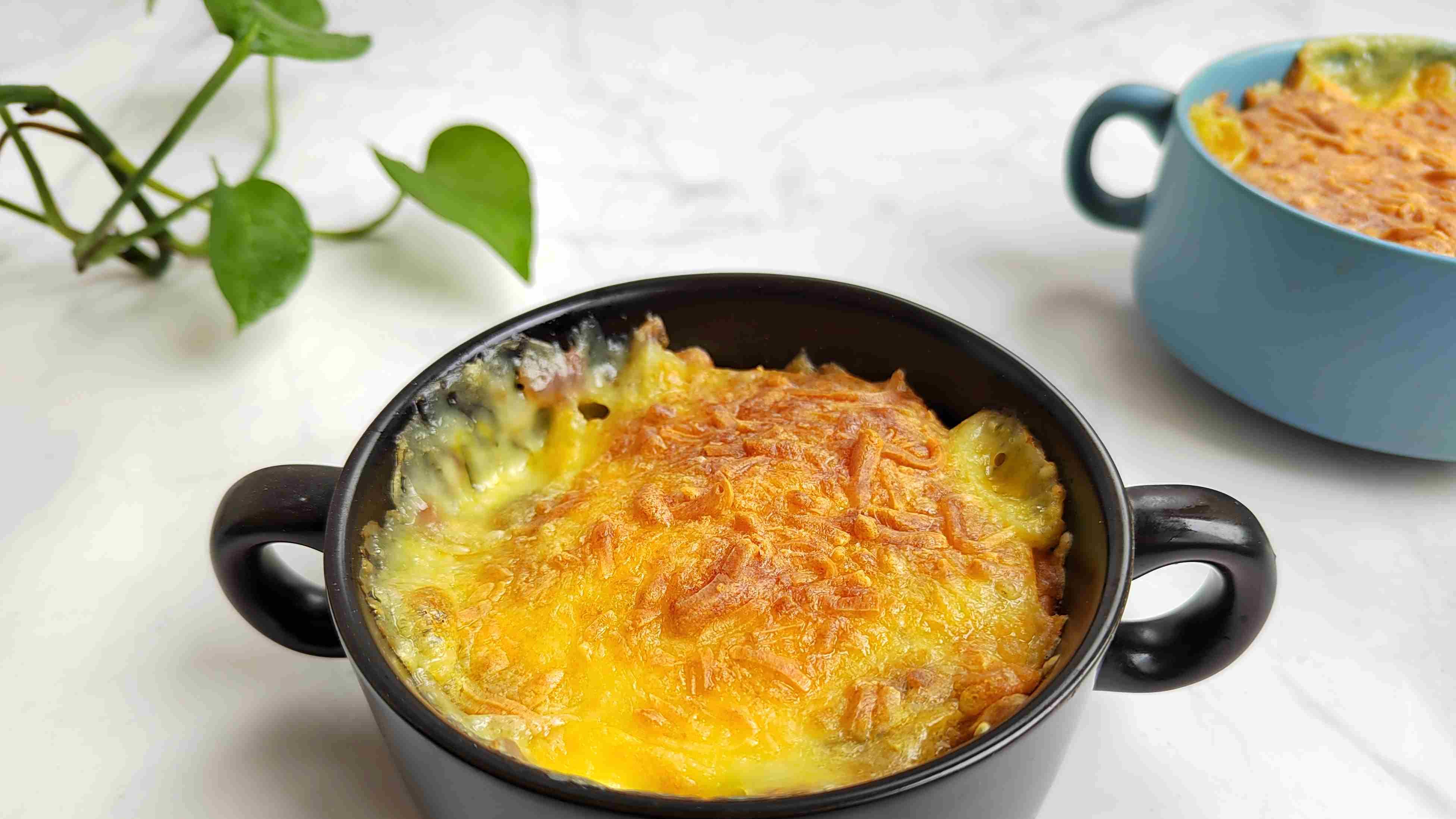 芝麻饼|天冷了，我家就爱吃这甜品，一拌一烤香甜又拉丝，能量满满又解馋