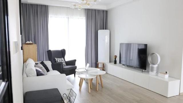 装修时坚持不封主阳台！过道设隐形衣柜，完工后实用极了！超棒！