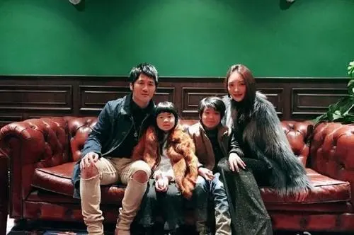 曹格|马上官宣！拎刀家暴，芒果台假夫妻早离了？