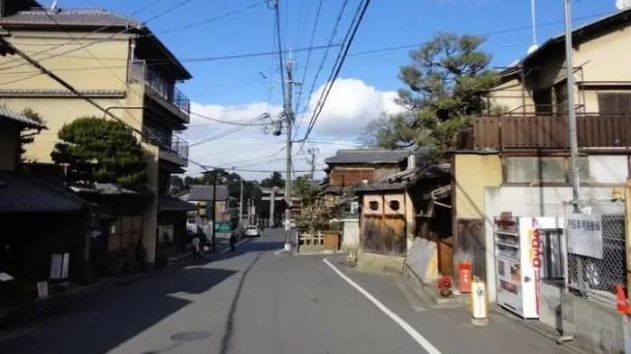 为什么日本住宅都不装防盗门窗？听专家一说完，真是羞愧！