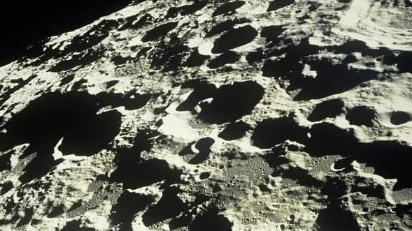 月球 嫦娥四号发现神秘金属，月球背面到底隐藏着什么？奥秘或慢慢揭开