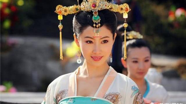 无名者与|一代女宰相上官婉儿为何惨遭黥刑？