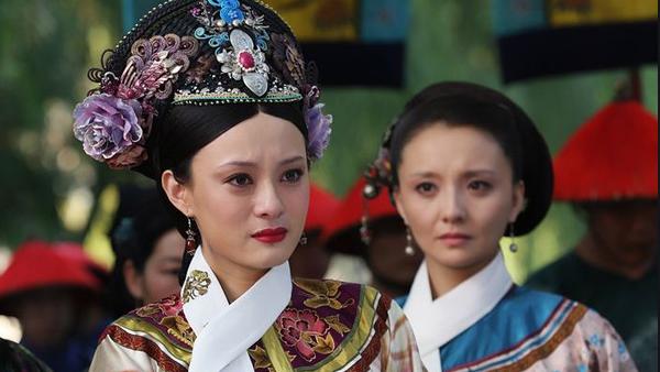鲤鱼两条 10年后重温《甄嬛传》：其实，皇帝从未爱过甄嬛