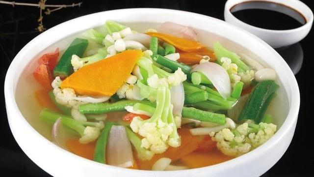 饮食|水煮真是所有烹饪方式中最适合减肥的吗？吃水煮菜有没有好处？