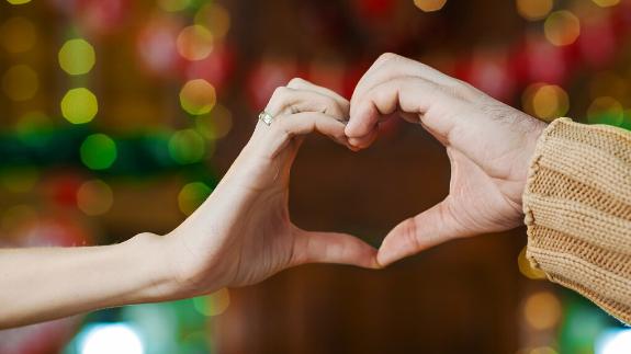 自知冷暖|26岁美女自述：一次错误与男同事发生关系后，一直在自责，痛苦中度过