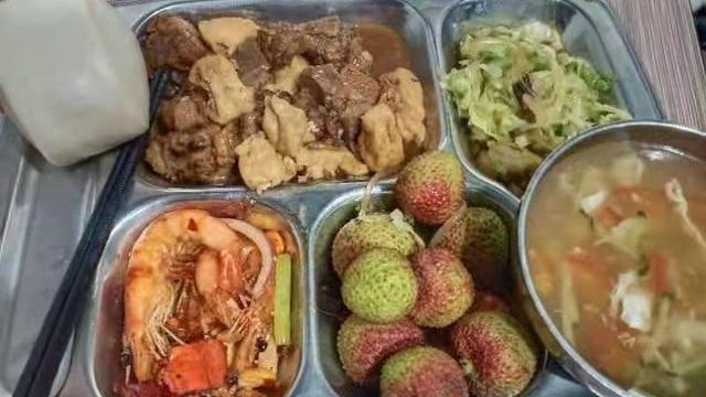 厨师|你见过体制内饭堂伙食有多好？一餐成本有多高？这样还有利润吗？