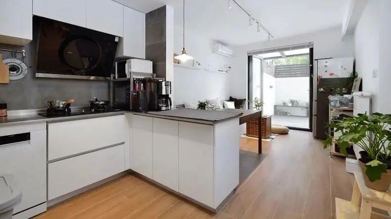 麻雀虽小五脏俱全，这套40㎡的小公寓，一眼望去全是设计亮点！