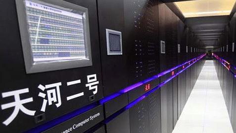 3台E型超级计算机原型机，中国今年实现算力目标，美国只能承认