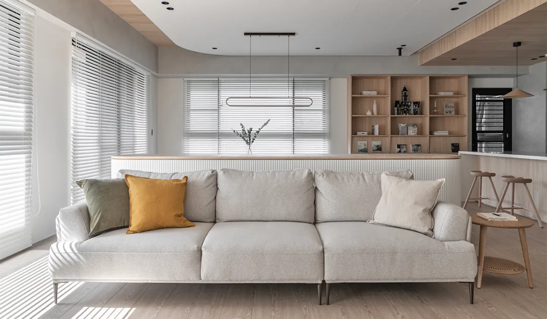 隔断不一定要整墙，半墙才是真的香啊！