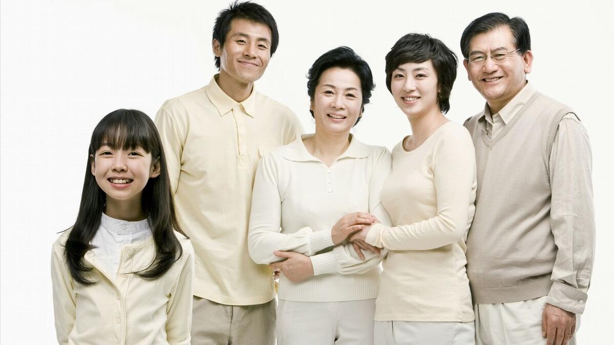 久久说情感|56岁女人：我只是拒绝与老伴同房，他却和我闹离婚，我有错吗？