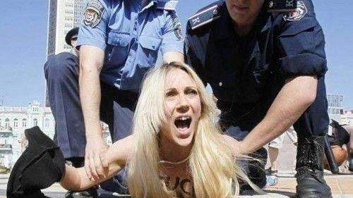 乌克兰 乱世女人一把米，乌克兰已明文禁止非法交易，为何依旧乱象丛生？