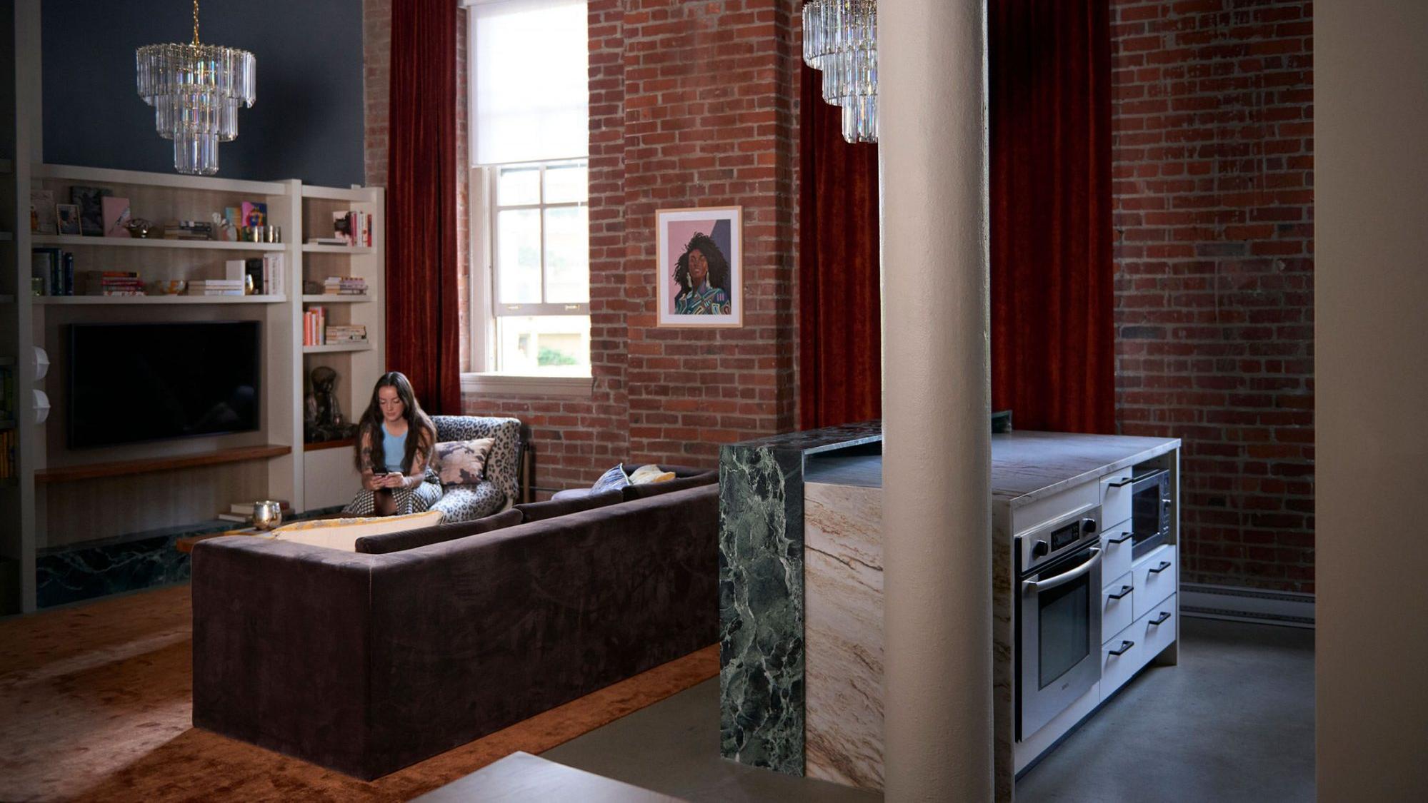 重塑历史公寓，融合复古艺术，彰显独特审美