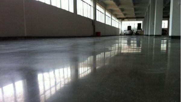 混凝土密封固化剂地坪优异的防水性能