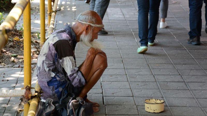 小人物的小情感 小时候你们那里有没有智力欠缺的人？他们的生活悲惨吗？