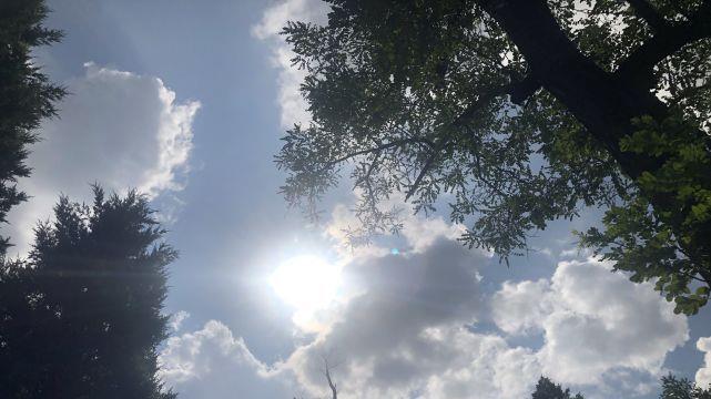 老人说：七月十四少出门，为啥？老话总结出三大特点，早看早知道