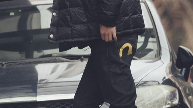 王一博|王一博回到长沙，进行2022年湖南广电跨年演唱会舞台的彩排！