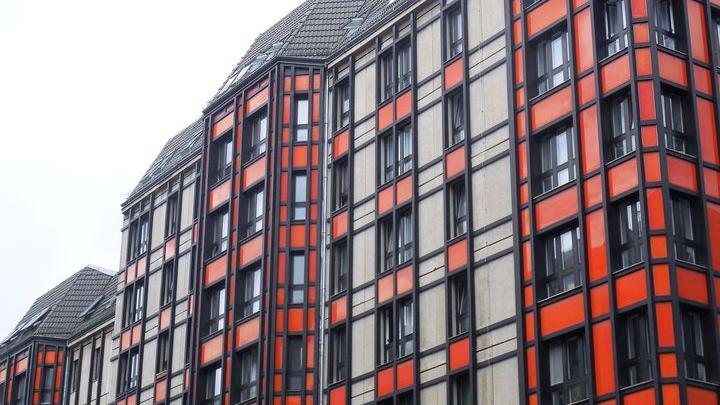 赵主任故事会|大暴雨，麻辣烫洒汤了！外卖小哥愿自掏腰包赔偿，还是被差评！