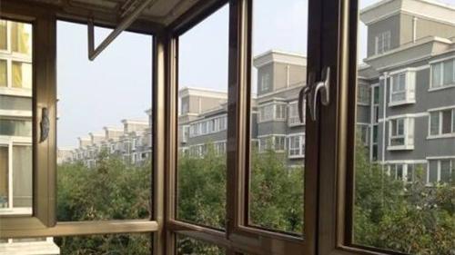 同样的断桥铝窗户，为何有的卖三四百有的卖七八百！一起来揭秘