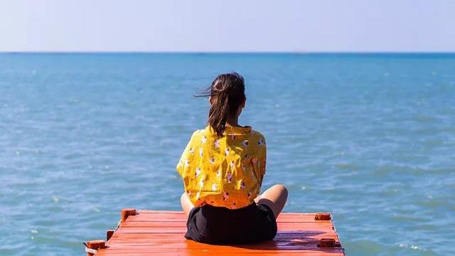 这几种女人，越深爱你，越不主动找你