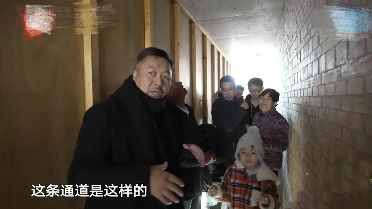 《梦想改造家》132万毛坯房后续：房顶开裂，红砖泛白有坍塌隐患