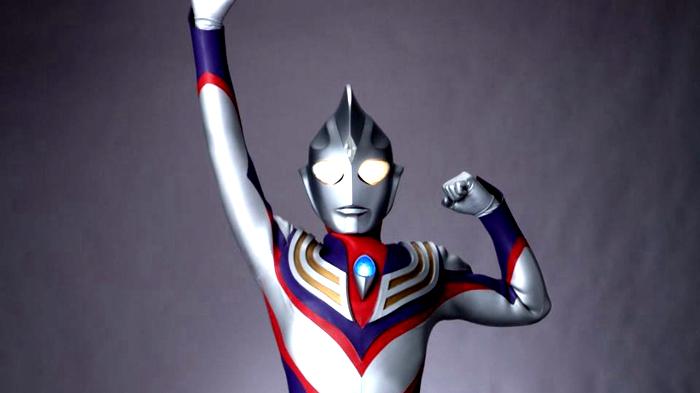 特利迦奥特曼|《特利迦奥特曼》第三集翻车了？奥特曼、怪兽齐上阵，打不过普通形态特利迦