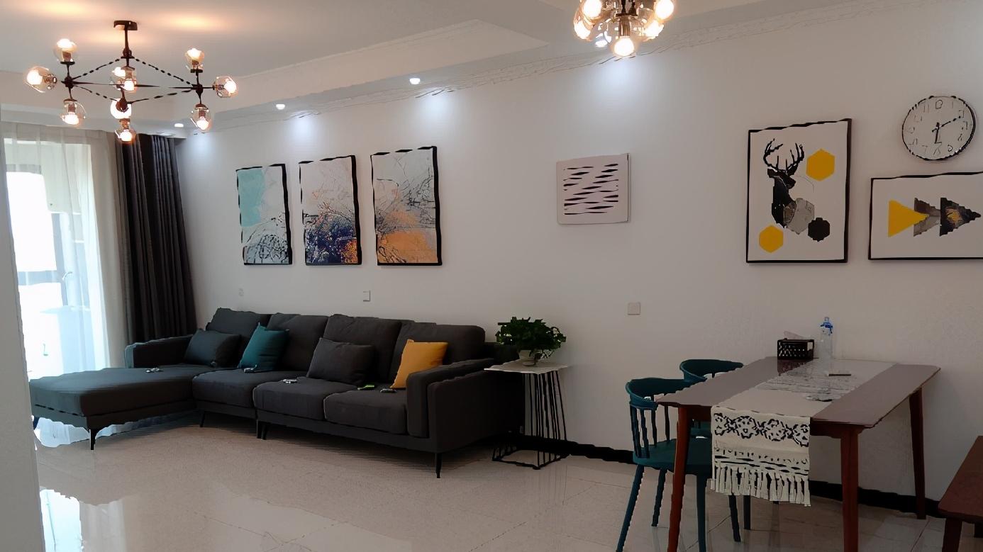 简单装修新房硬装毕业，装修费花了8万，就差家具入场了