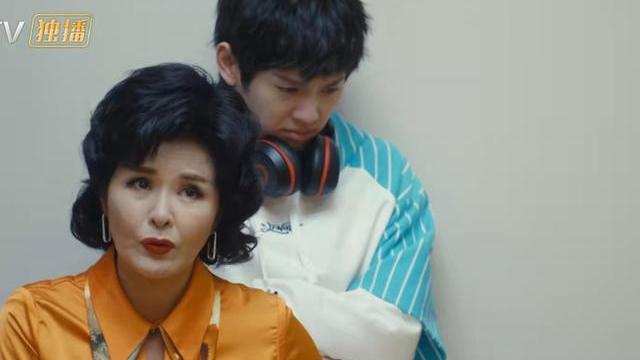 阿莎普|《婆婆的镯子》“八面玲珑”的刘茵：对婆婆百般讨好，真高明