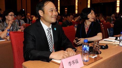 闻香识野猫|中国汽车行业的低调大佬，公司市值高达2千亿，他拿37亿奖励员工
