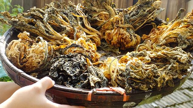 土豆丝|腌盐菜，用母亲40年的老配方，干香可口，炒啥都好吃，一年不变味