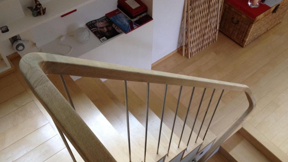 合理定制楼梯，让楼梯美观又实用，成为家中的一大亮点