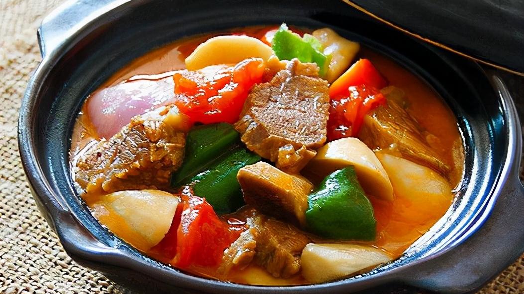 菠菜|天冷后该多吃炖肉，大厨分享5个炖肉诀窍，炖肉鲜嫩入味不腥不柴!