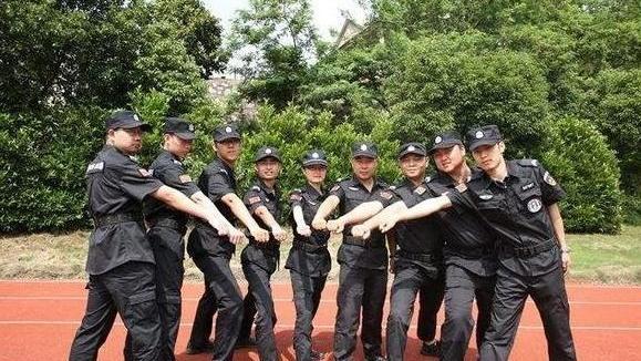 雪落无尘谈|辅警转正有希望了，多种方式可入编制，成为“正式警察”