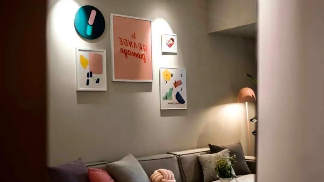 粉色打造的二人世界，用实力扭转空间，打造独特甜蜜风格