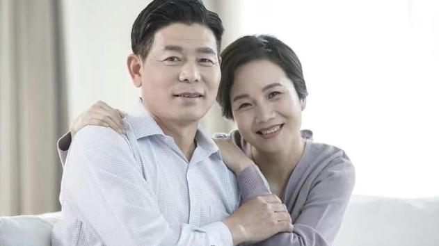 仙仙先生 65岁大爷再婚47岁娇妻，婚后半年就后悔：她怪癖很多，接受不了