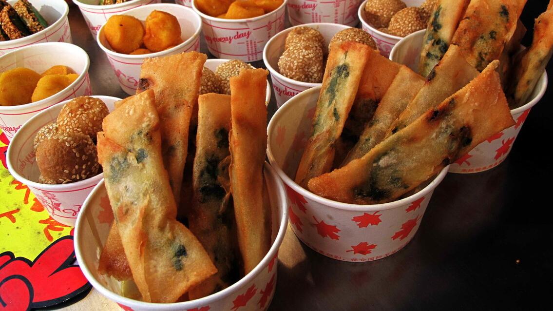 包菜|湖北人为啥喜欢用一次性餐具来吃饭？看完懂了，原来不是为了省钱