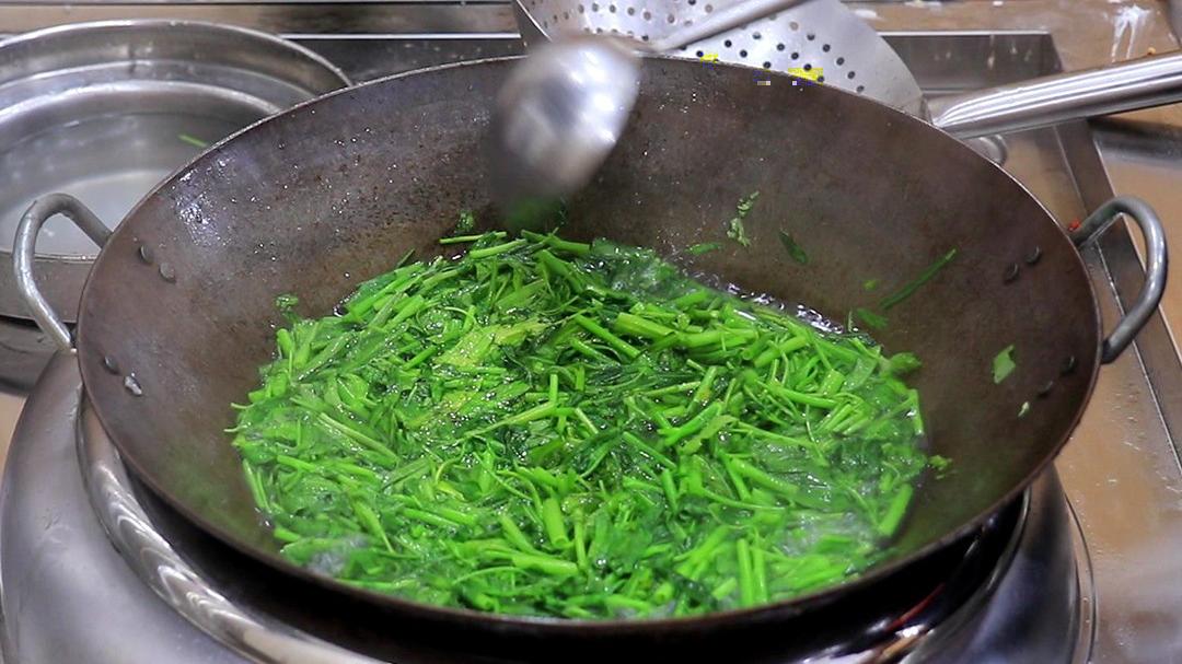 白菜|大鱼大肉吃腻了，试试这5道素食家常菜，清淡营养不油腻，太香了！