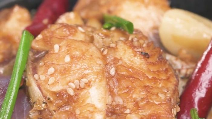 锅包肉|居家分享啤酒鱼的好吃做法，肉嫩味美，鲜辣爽口，吃一次念念不忘